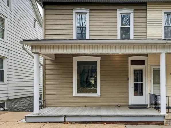 88 E Main St, Windsor, PA 17366