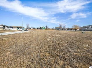 2328 Landing Ln, Blair, NE 68008