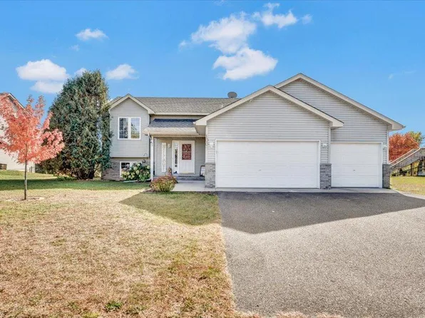 1005 Hilltop St, Braham, MN 55006