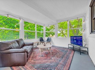 609 Neff Rd, Grosse Pointe, MI 48230