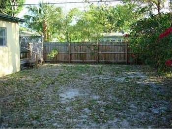 2nd image of 1106 SW 19th St