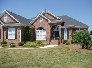 7509 Longhorn Dr, Greensboro, NC 27455