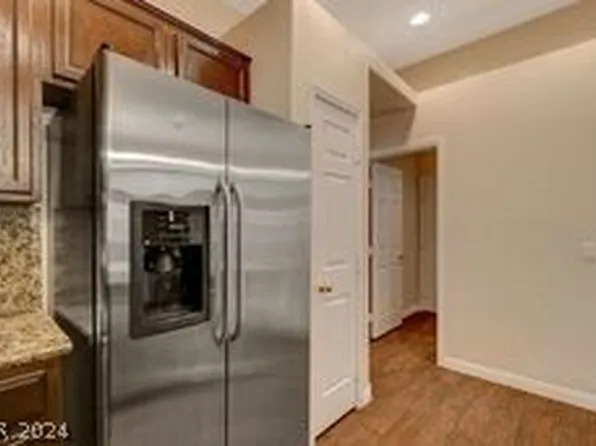 5742 Cactus Blossom St, North Las Vegas, NV 89031