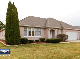 1389 Saint Vincents Dr, Lemont, IL 60439