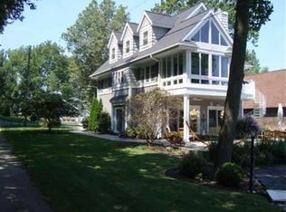 10260 N South Channel Dr #426, Syracuse, IN