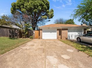 3330 Green Ridge St, Fort Worth, TX 76133