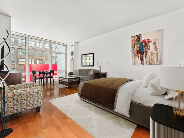 1600 Broadway APT 6F, New York, NY 10019