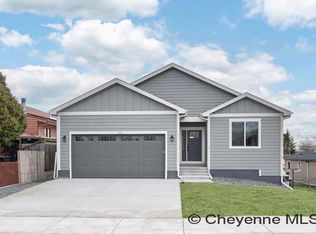 2521 E 12th St, Cheyenne, WY 82001