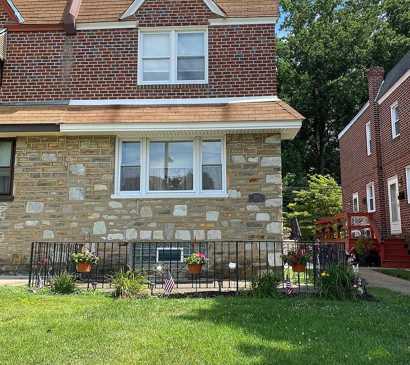1st image of 1223 Stanwood St