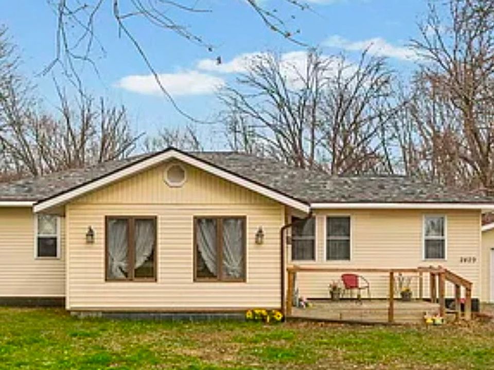 1st image of 2429 Overbeck Ln