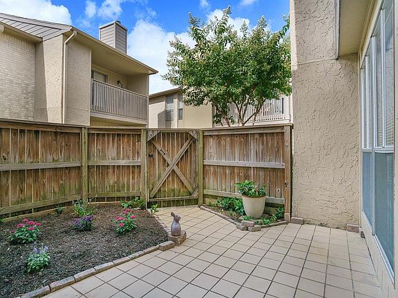 3rd image of 1900 Bay Area Blvd #182
