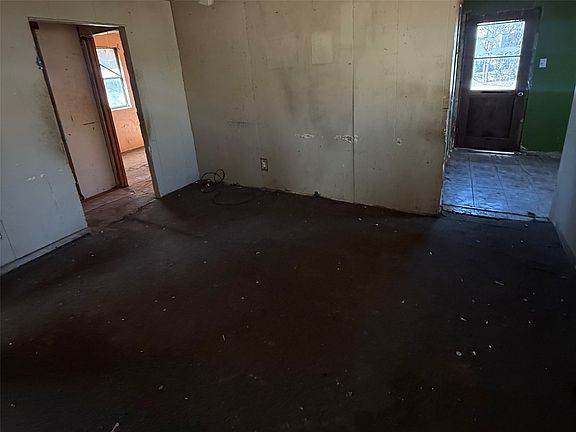 4th image of 318 S Church St