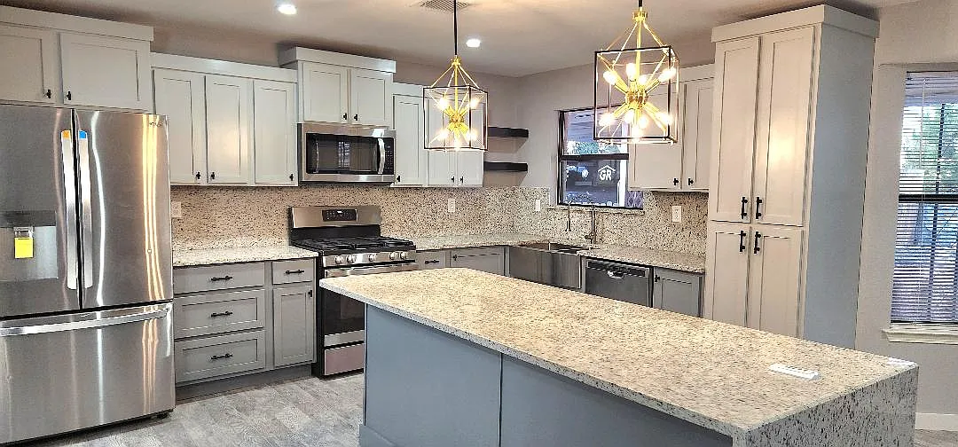 4 bed, 2496 sqft, $3,300 — Photo 3