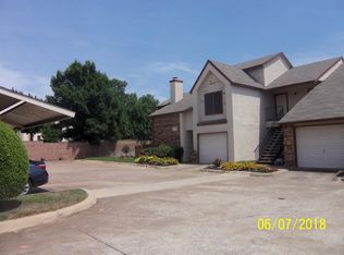 825 W Harwood Rd, Hurst, TX 76054
