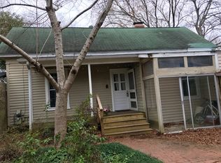 202 Maple Ave APT B, Carrboro, NC 27510