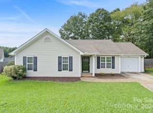 5723 Kemp Mundy Ln, Charlotte, NC 28216