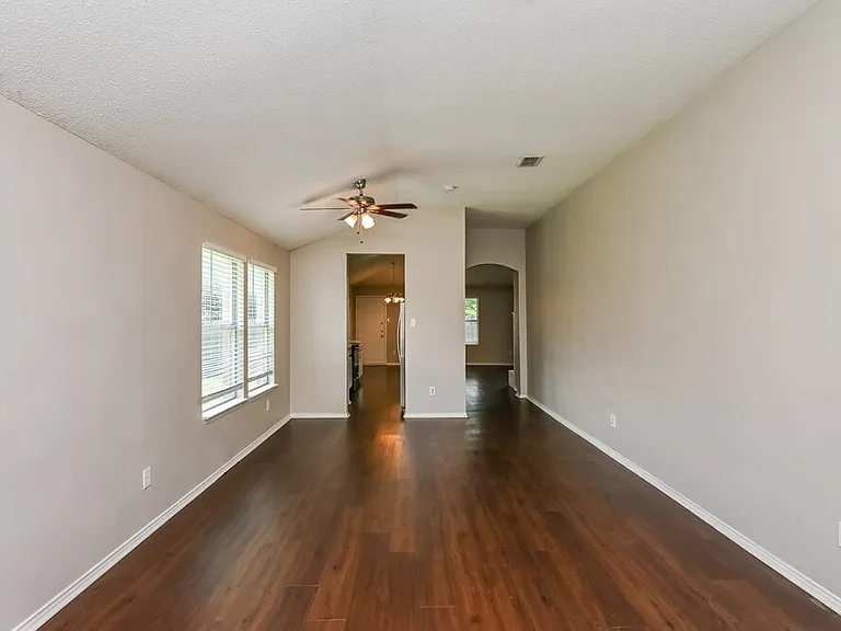 317 Taylor St — Photo 7