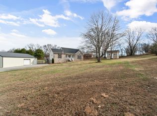 5730 Lakeview Rd, Springfield, TN 37172