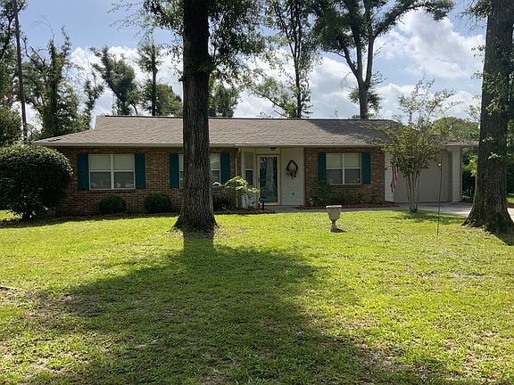3rd image of 10468 Wildwood Dr