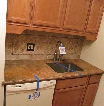 5th image of 11 Silverwood Cir APT 2