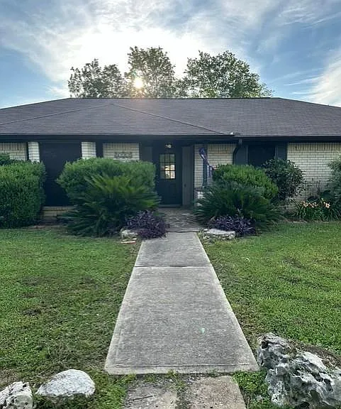 4503 Patterson Ln — Photo 1