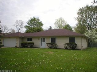 8811 Akins Rd, North Royalton, OH 44133