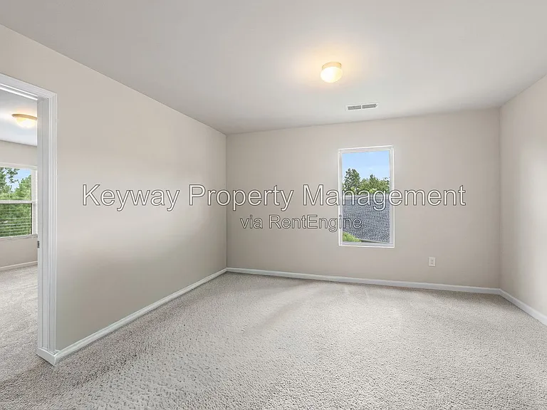 910 Clover Ct — Photo 20