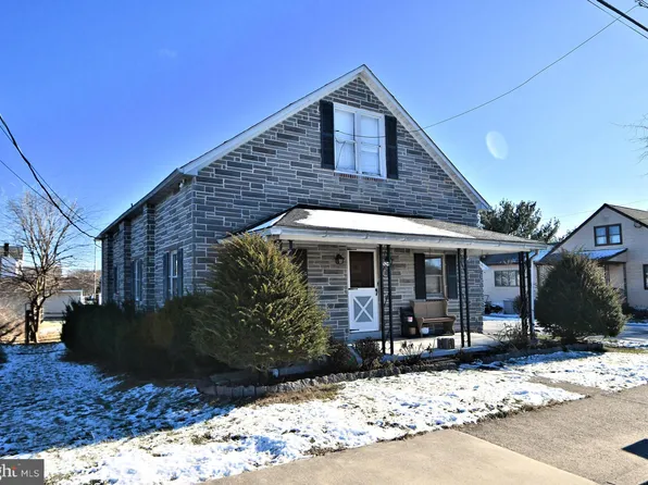 524 Chestnut St, Bally, PA 19503