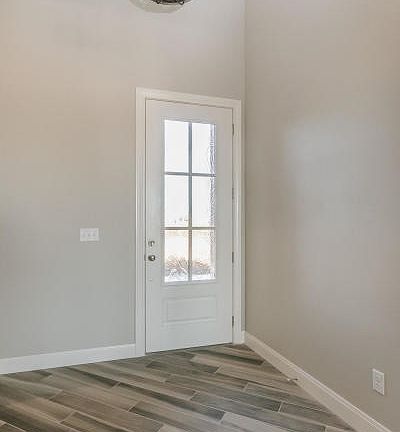 2nd image of 9211 Jacobs Well Dr