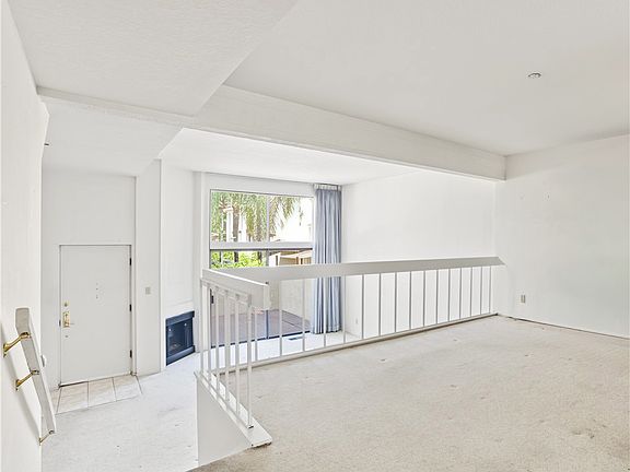 4th image of 22269 1/2 Erwin St