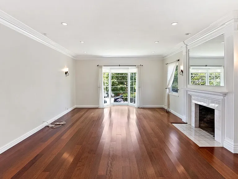 1101 Harvard St — Photo 4