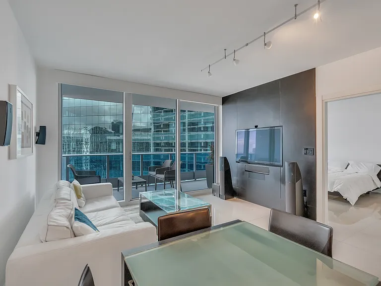 200 Biscayne Boulevard Way #3911 — Photo 13