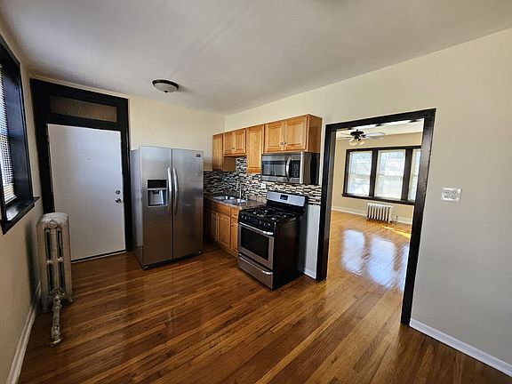 2nd image of 1901 N La Crosse Ave #4812-2