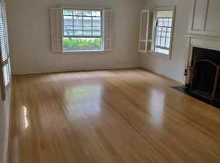 208 S Spalding Dr, Beverly Hills, CA 90212