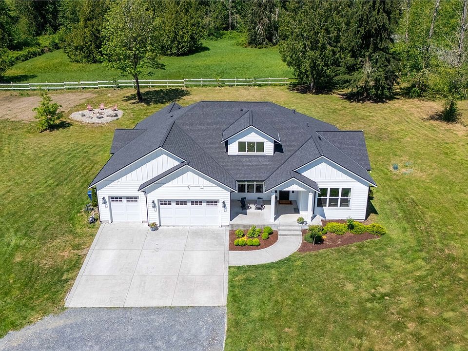 1st image of 10915 60th Street NE