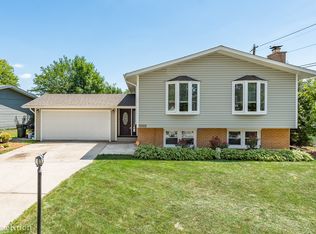 15459 Alameda Ave, Oak Forest, IL