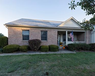124 Oakley Green Dr, Elyria, OH, 44035