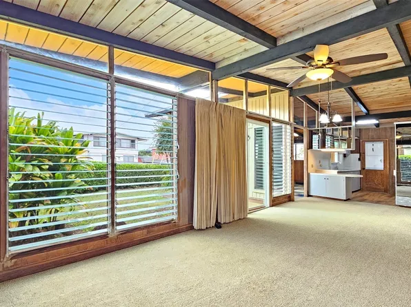 1708 Kino St, Honolulu, HI 96819