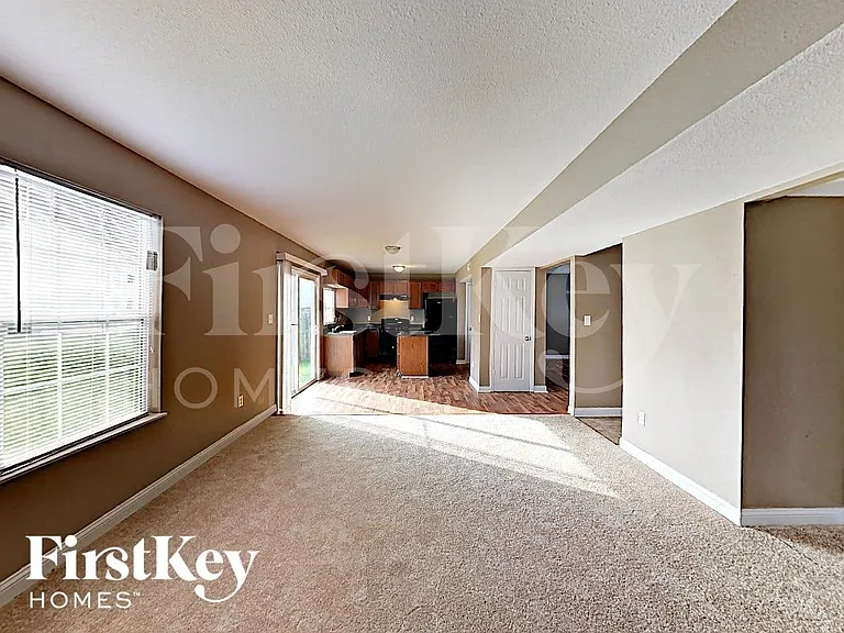 3944 Hornickel Dr — Photo 3