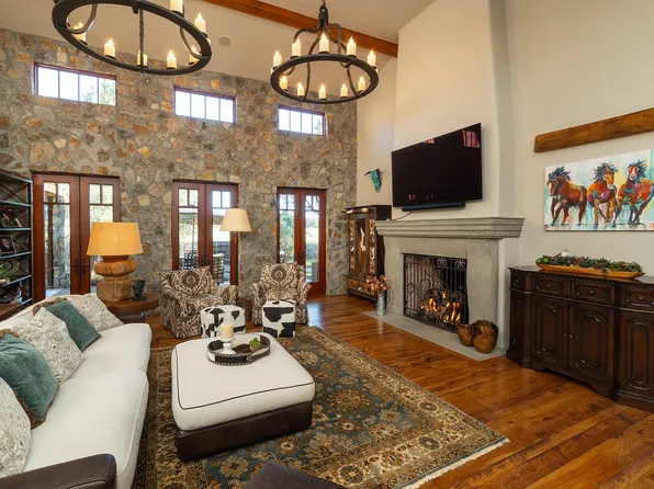 23021 Brushline Ct, Bend, OR 97701