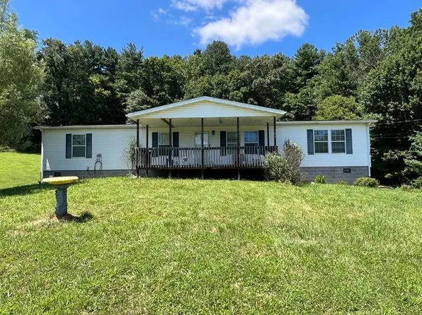 109 Vanburen Ln, Beaver, WV 25813