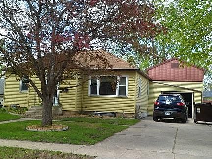 1st image of 1621 2nd Ave N