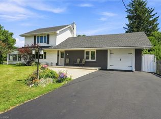 937 Park Ave W, Burlington, ON L7T 1N8