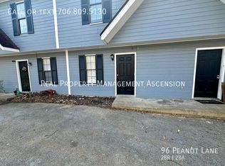 96 Peanut Ln, Tunnel Hill, GA 30755