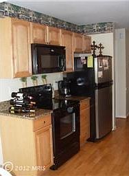 Granite counter tops and updated appliances