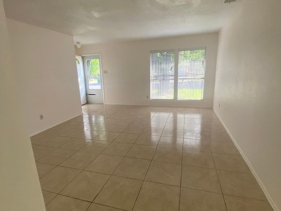 3rd image of 2402 Dove Springs Dr