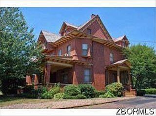 1st image of 621 Convers Ave