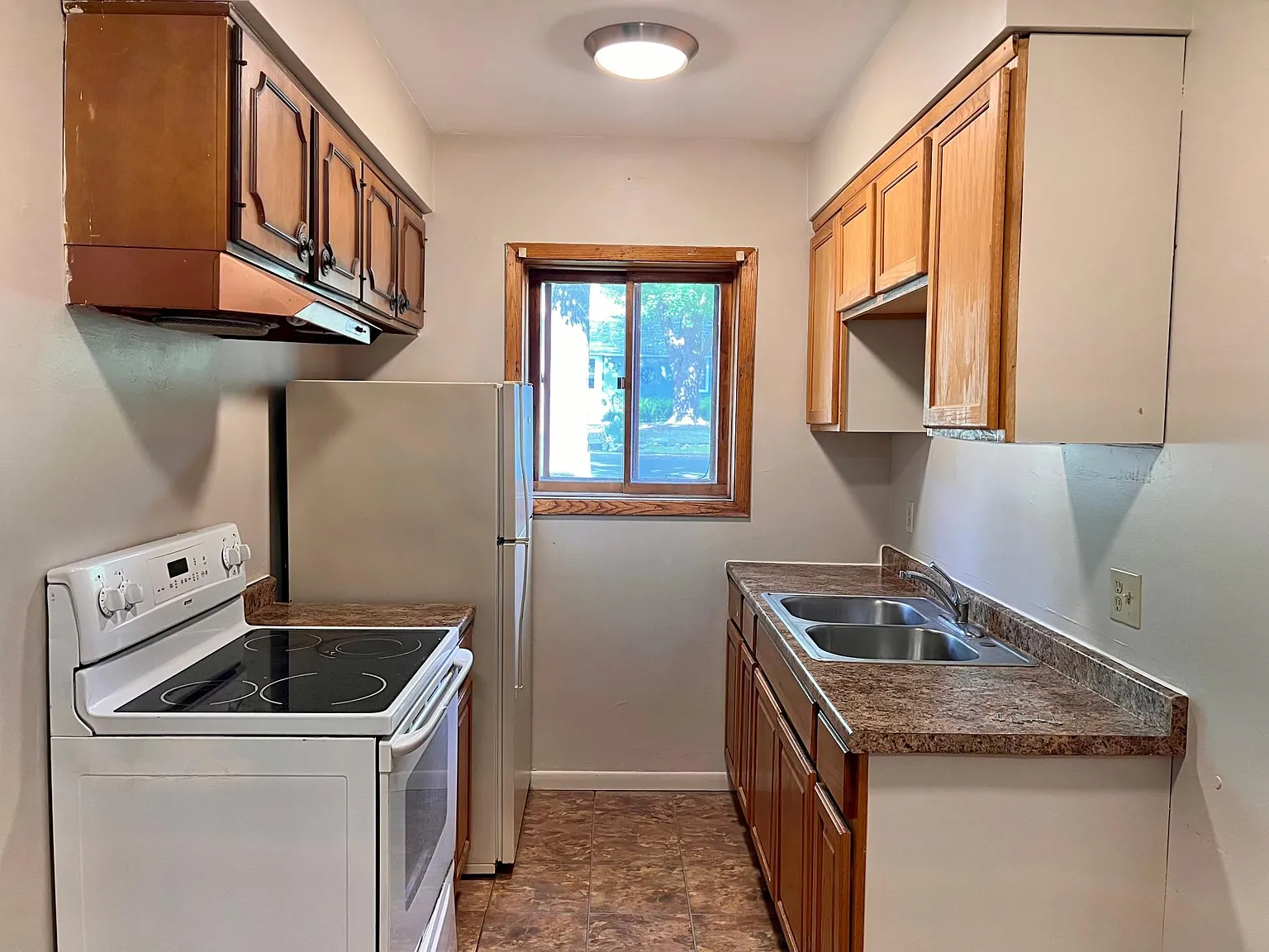 117 W Church St — Photo 2