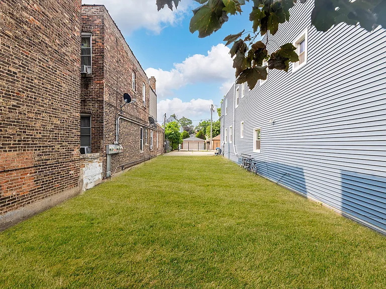 5047 W 25th St #1 — Photo 15