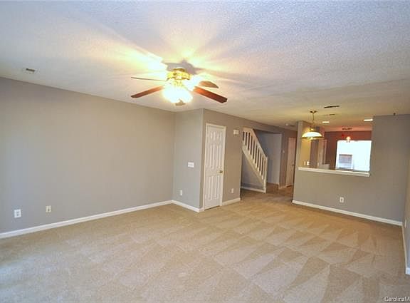 3rd image of 3834 Mosscroft Ln